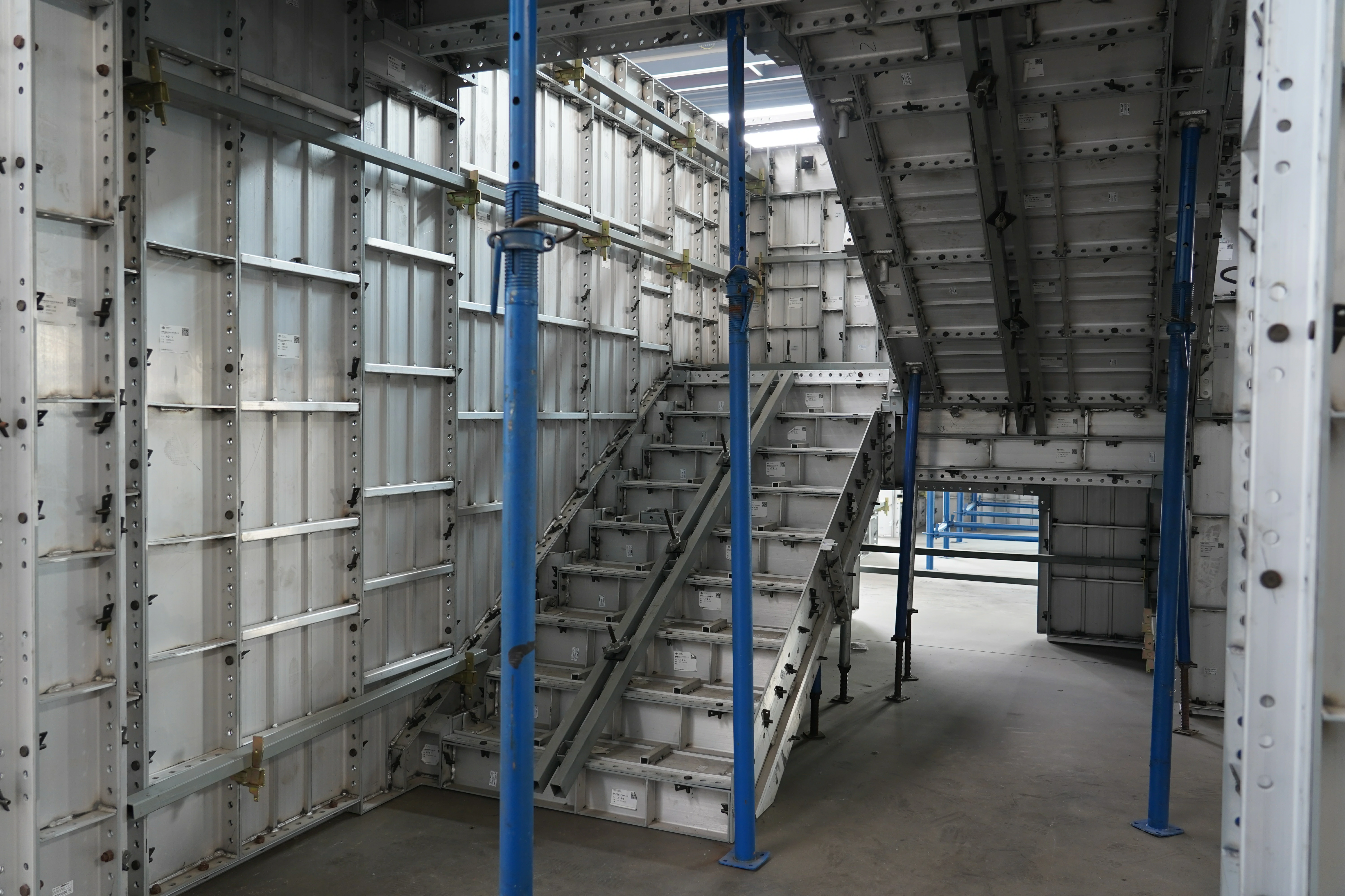  Encofrado de aluminio